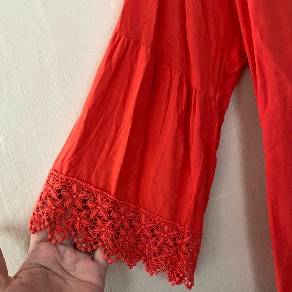 Cable and Gauge Blood Orange Tie V Neck Blouse with Lace Trim Sleeves Large - Picture 7 of 8